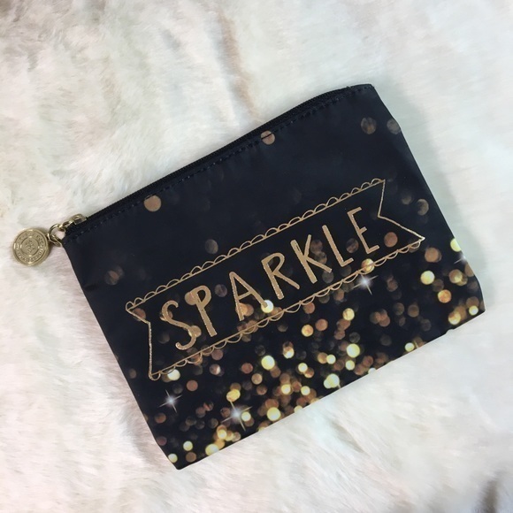 Bath & Body Works bag with makeup bag - Picture 2 of 4